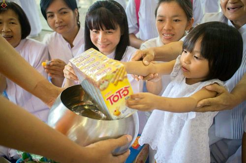 ภาพ No.25782:ประมวลภาพ 99 ปี วันครูผู้ค้นพบวิชชาธรรมกาย