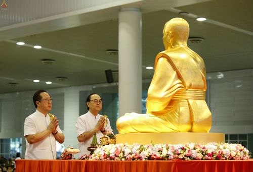 ภาพ No.25815:ประมวลภาพ 99 ปี วันครูผู้ค้นพบวิชชาธรรมกาย