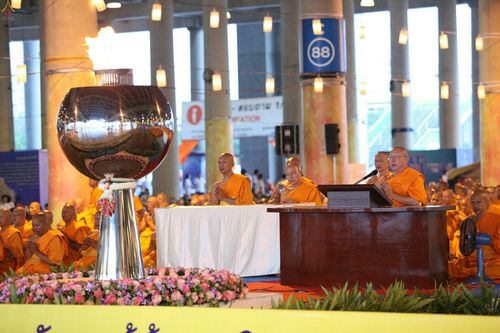 ภาพ No.25816:ประมวลภาพ 99 ปี วันครูผู้ค้นพบวิชชาธรรมกาย