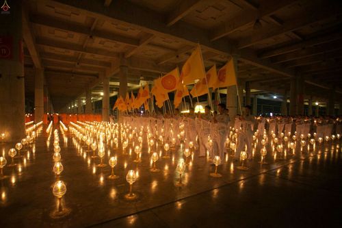 ภาพ No.25819:ประมวลภาพ 99 ปี วันครูผู้ค้นพบวิชชาธรรมกาย