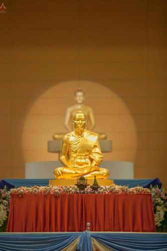 ภาพ No.25828:ประมวลภาพ 99 ปี วันครูผู้ค้นพบวิชชาธรรมกาย