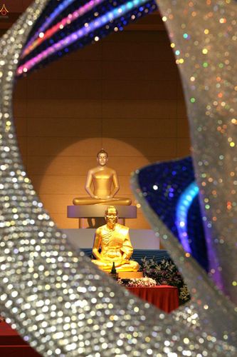 ภาพ No.25840:ประมวลภาพ 99 ปี วันครูผู้ค้นพบวิชชาธรรมกาย