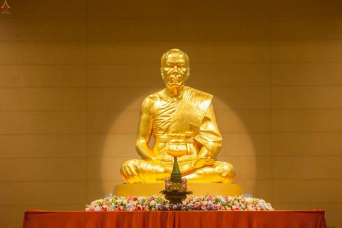 ภาพ No.25859:ประมวลภาพ 99 ปี วันครูผู้ค้นพบวิชชาธรรมกาย