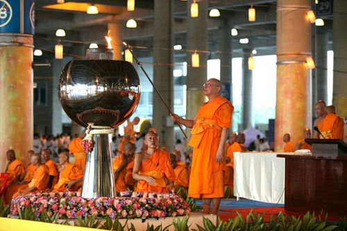 ภาพ No.25867:ประมวลภาพ 99 ปี วันครูผู้ค้นพบวิชชาธรรมกาย