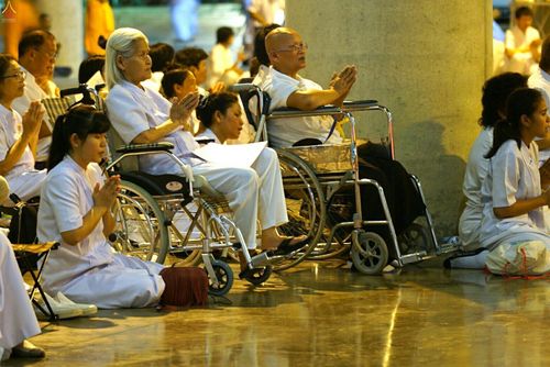 ภาพ No.25878:ประมวลภาพ 99 ปี วันครูผู้ค้นพบวิชชาธรรมกาย