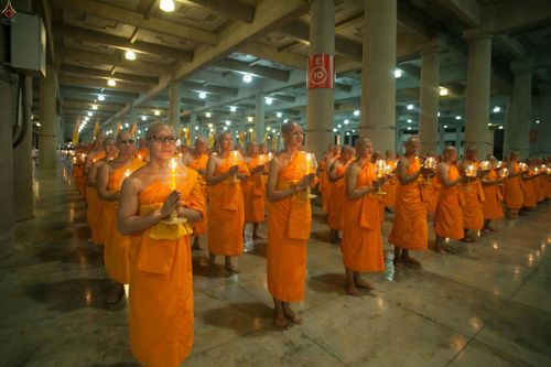 ภาพ No.25883:ประมวลภาพ 99 ปี วันครูผู้ค้นพบวิชชาธรรมกาย