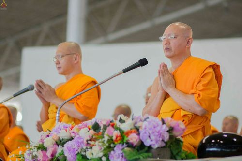ภาพ No.25889:ประมวลภาพ 99 ปี วันครูผู้ค้นพบวิชชาธรรมกาย