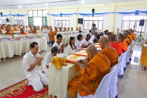 ภาพ No.29683:พิธีถวายสังฆทานแด่คณะสงฆ์ 323 วัด ใน 4 จังหวัดภาคใต้ ครั้งที่ 123