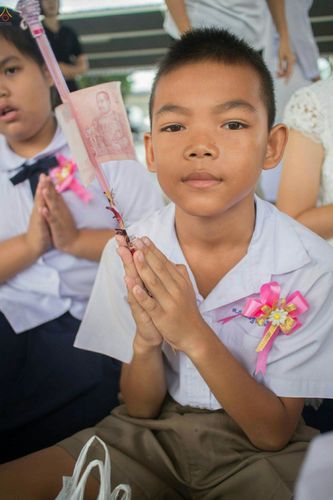 ภาพ No.25903:ประมวลภาพพิธีตักบาตรพระ 309 รูป ณ ห้าง Big C คลองสาม