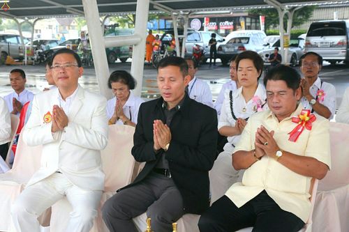 ภาพ No.25933:ประมวลภาพพิธีตักบาตรพระ 309 รูป ณ ห้าง Big C คลองสาม