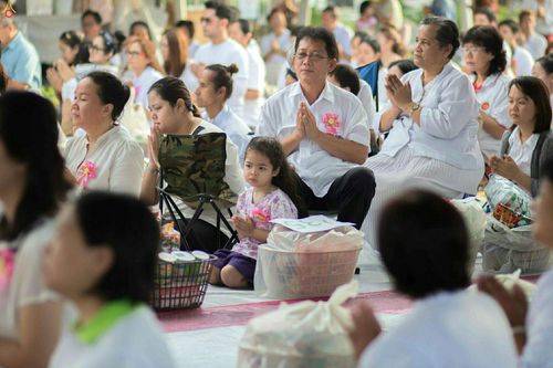 ภาพ No.25954:ประมวลภาพพิธีตักบาตรพระ 309 รูป ณ ห้าง Big C คลองสาม