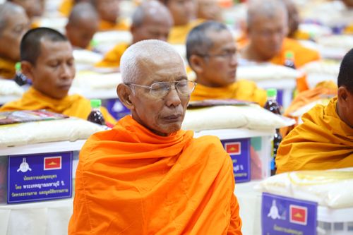 ภาพ No.29702:พิธีถวายสังฆทานแด่คณะสงฆ์ 323 วัด ใน 4 จังหวัดภาคใต้ ครั้งที่ 124