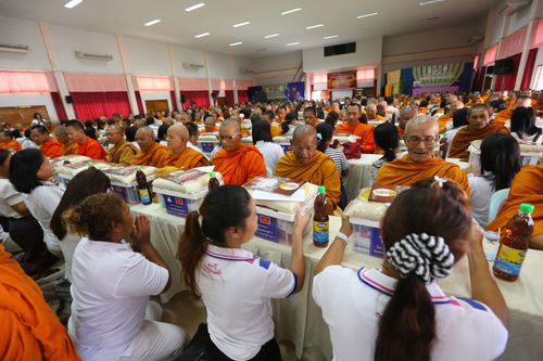 ภาพ No.29707:พิธีถวายสังฆทานแด่คณะสงฆ์ 323 วัด ใน 4 จังหวัดภาคใต้ ครั้งที่ 124