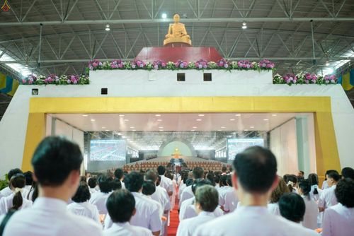 ภาพ No.26013:ประมวลภาพพิธีทอดผ้าป่าธรรมชัยเพื่องานพระพุทธศาสนาทั่วไทย