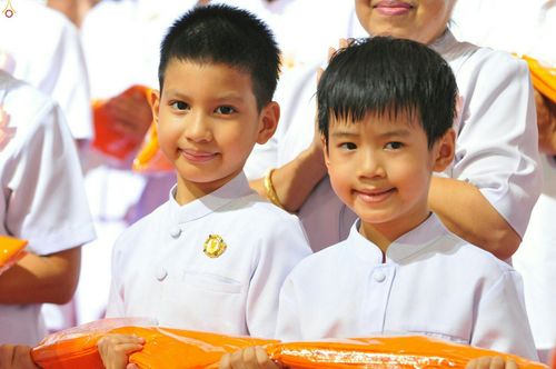 ภาพ No.26012:ประมวลภาพพิธีทอดผ้าป่าธรรมชัยเพื่องานพระพุทธศาสนาทั่วไทย