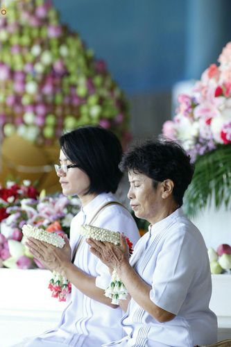 ภาพ No.26016:ประมวลภาพพิธีทอดผ้าป่าธรรมชัยเพื่องานพระพุทธศาสนาทั่วไทย