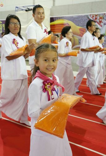 ภาพ No.26024:ประมวลภาพพิธีทอดผ้าป่าธรรมชัยเพื่องานพระพุทธศาสนาทั่วไทย