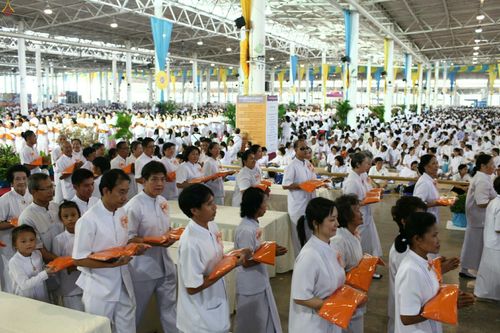 ภาพ No.26052:ประมวลภาพพิธีทอดผ้าป่าธรรมชัยเพื่องานพระพุทธศาสนาทั่วไทย