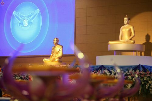 ภาพ No.26041:ประมวลภาพพิธีทอดผ้าป่าธรรมชัยเพื่องานพระพุทธศาสนาทั่วไทย