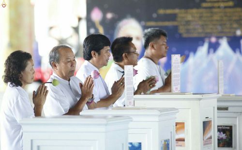 ภาพ No.26043:ประมวลภาพพิธีทอดผ้าป่าธรรมชัยเพื่องานพระพุทธศาสนาทั่วไทย