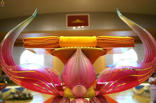 ภาพ No.26045:ประมวลภาพพิธีทอดผ้าป่าธรรมชัยเพื่องานพระพุทธศาสนาทั่วไทย