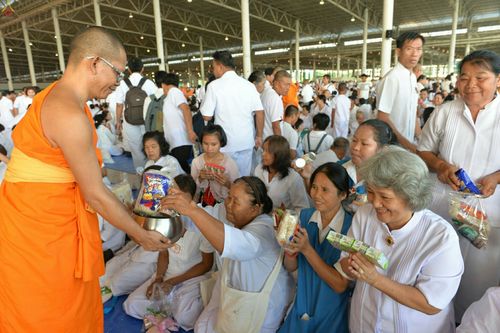 ภาพ No.26061:ประมวลภาพพิธีทอดผ้าป่าธรรมชัยเพื่องานพระพุทธศาสนาทั่วไทย