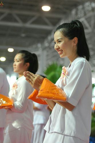 ภาพ No.26078:ประมวลภาพพิธีทอดผ้าป่าธรรมชัยเพื่องานพระพุทธศาสนาทั่วไทย