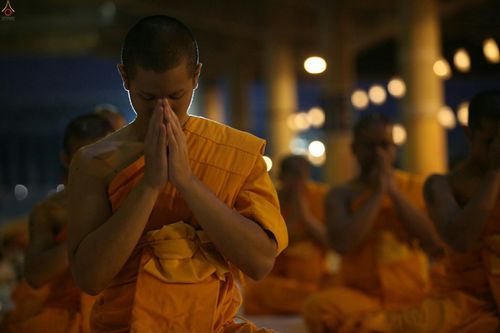 ภาพ No.26094:ประมวลภาพพิธีทอดผ้าป่าธรรมชัยเพื่องานพระพุทธศาสนาทั่วไทย