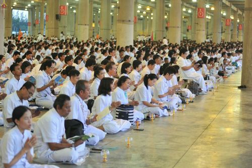 ภาพ No.26110:ประมวลภาพพิธีทอดผ้าป่าธรรมชัยเพื่องานพระพุทธศาสนาทั่วไทย