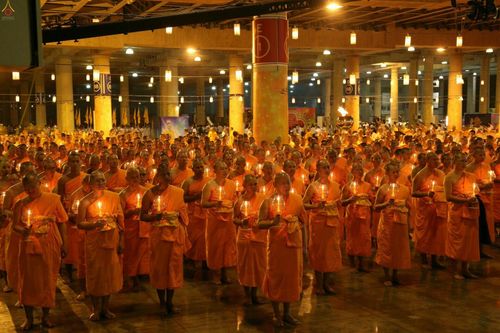 ภาพ No.26115:ประมวลภาพพิธีทอดผ้าป่าธรรมชัยเพื่องานพระพุทธศาสนาทั่วไทย