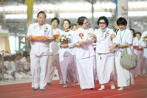 ภาพ No.26119:ประมวลภาพพิธีทอดผ้าป่าธรรมชัยเพื่องานพระพุทธศาสนาทั่วไทย
