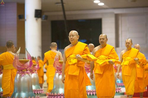 ภาพ No.26139:ประมวลภาพพิธีทอดผ้าป่าธรรมชัยเพื่องานพระพุทธศาสนาทั่วไทย