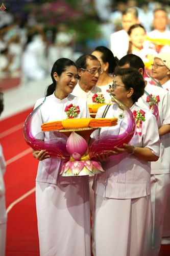 ภาพ No.26143:ประมวลภาพพิธีทอดผ้าป่าธรรมชัยเพื่องานพระพุทธศาสนาทั่วไทย