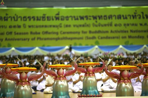 ภาพ No.26158:ประมวลภาพพิธีทอดผ้าป่าธรรมชัยเพื่องานพระพุทธศาสนาทั่วไทย