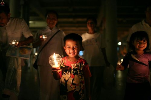 ภาพ No.26159:ประมวลภาพพิธีทอดผ้าป่าธรรมชัยเพื่องานพระพุทธศาสนาทั่วไทย