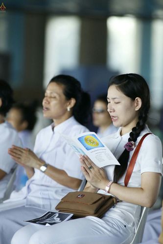 ภาพ No.26175:ประมวลภาพพิธีทอดผ้าป่าธรรมชัยเพื่องานพระพุทธศาสนาทั่วไทย