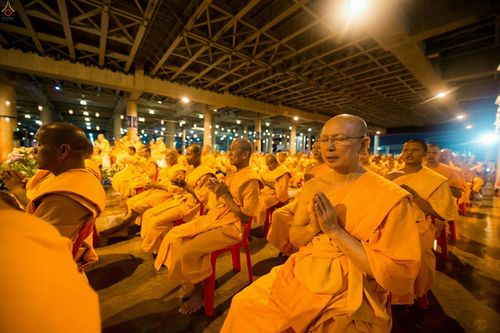 ภาพ No.26184:ประมวลภาพพิธีทอดผ้าป่าธรรมชัยเพื่องานพระพุทธศาสนาทั่วไทย