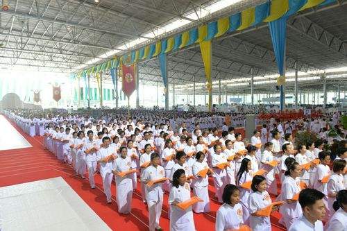 ภาพ No.26196:ประมวลภาพพิธีทอดผ้าป่าธรรมชัยเพื่องานพระพุทธศาสนาทั่วไทย