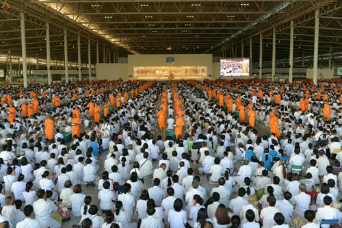 ภาพ No.26199:ประมวลภาพพิธีทอดผ้าป่าธรรมชัยเพื่องานพระพุทธศาสนาทั่วไทย