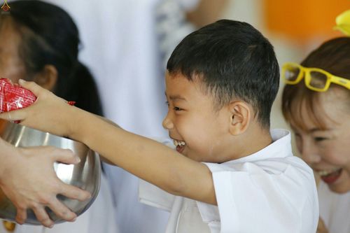 ภาพ No.26222:ประมวลภาพพิธีทอดผ้าป่าธรรมชัยเพื่องานพระพุทธศาสนาทั่วไทย