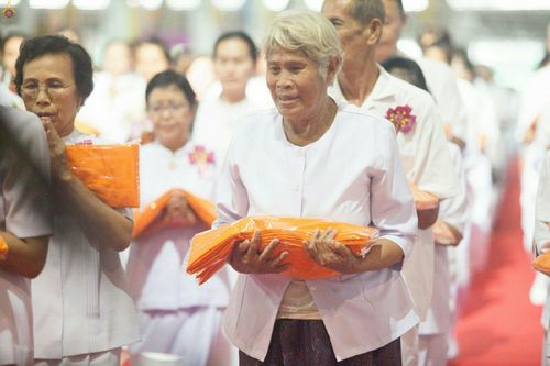 ภาพ No.26229:ประมวลภาพพิธีทอดผ้าป่าธรรมชัยเพื่องานพระพุทธศาสนาทั่วไทย