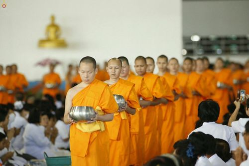 ภาพ No.26237:ประมวลภาพพิธีทอดผ้าป่าธรรมชัยเพื่องานพระพุทธศาสนาทั่วไทย