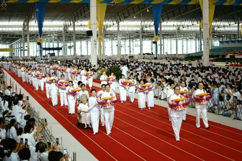 ภาพ No.26256:ประมวลภาพพิธีทอดผ้าป่าธรรมชัยเพื่องานพระพุทธศาสนาทั่วไทย