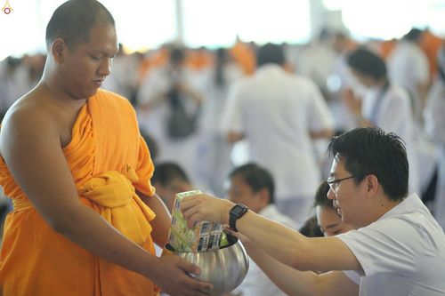 ภาพ No.26257:ประมวลภาพพิธีทอดผ้าป่าธรรมชัยเพื่องานพระพุทธศาสนาทั่วไทย