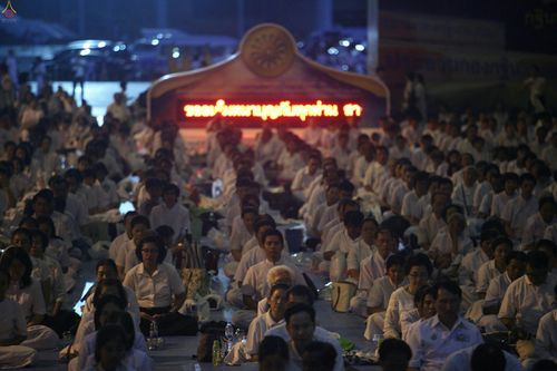 ภาพ No.26269:ประมวลภาพพิธีทอดผ้าป่าธรรมชัยเพื่องานพระพุทธศาสนาทั่วไทย