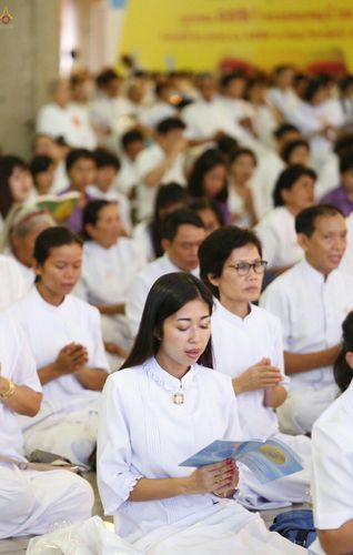 ภาพ No.26281:ประมวลภาพพิธีทอดผ้าป่าธรรมชัยเพื่องานพระพุทธศาสนาทั่วไทย