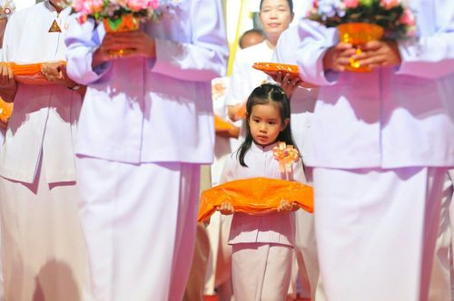 ภาพ No.26319:ประมวลภาพพิธีทอดผ้าป่าธรรมชัยเพื่องานพระพุทธศาสนาทั่วไทย