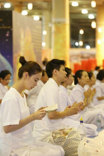 ภาพ No.26320:ประมวลภาพพิธีทอดผ้าป่าธรรมชัยเพื่องานพระพุทธศาสนาทั่วไทย