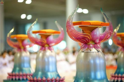 ภาพ No.26329:ประมวลภาพพิธีทอดผ้าป่าธรรมชัยเพื่องานพระพุทธศาสนาทั่วไทย