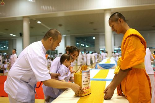 ภาพ No.26337:ประมวลภาพพิธีทอดผ้าป่าธรรมชัยเพื่องานพระพุทธศาสนาทั่วไทย